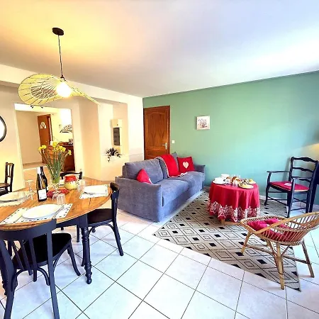 Le Ptit Montagnard Clim Terrasse Velo Cols アパート La Chambre