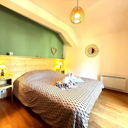 Le Ptit Montagnard Clim Terrasse Velo Cols アパート La Chambre